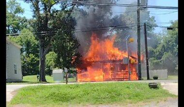 Fire displaces 4 in Oakland area of Suffolk