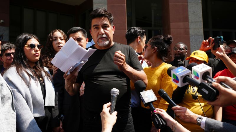 David Huerta: Prosecutors move to drop charge against California labor leader arrested during immigration protest