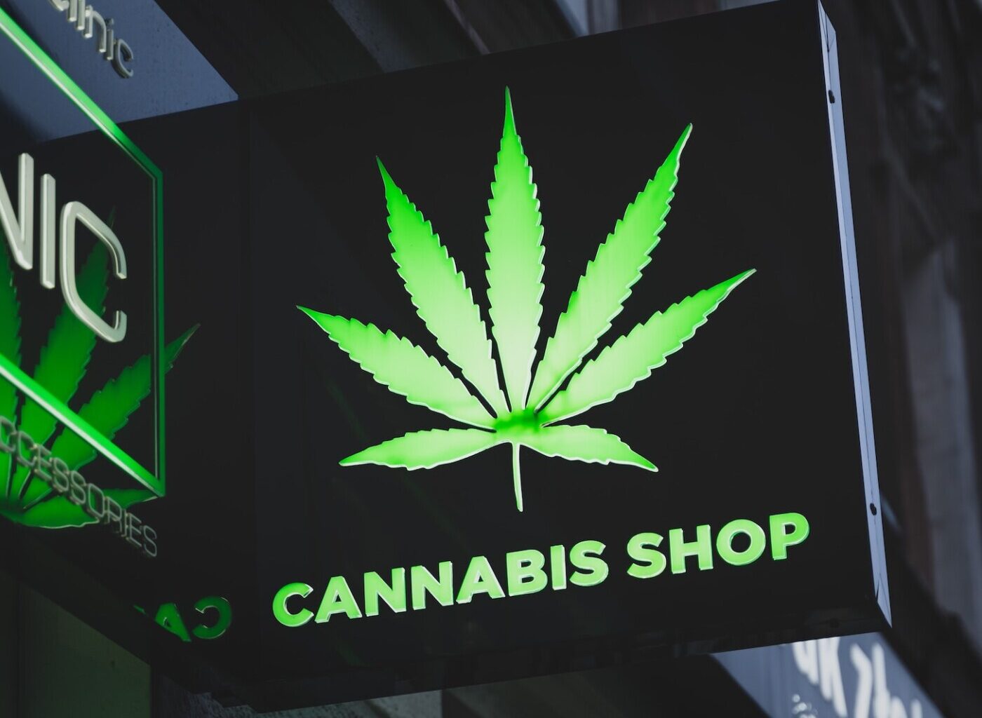 San Francisco mayor clears way for cannabis cafes serving food, nonalcoholic drinks
