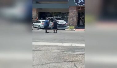Driver suffers medical emergency, crashes into Planet Fitness – NBC Los Angeles