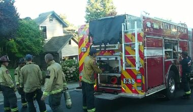 2 Folsom homes damaged in early morning fire
