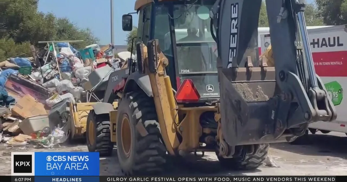 Oakland resumes “Bulky Block Party” trash disposal drive