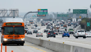 Los Angeles Traffic Costs Commuters 137 Hours a Year