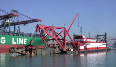 Manson nabs $12.9M Oakland dredging deal
