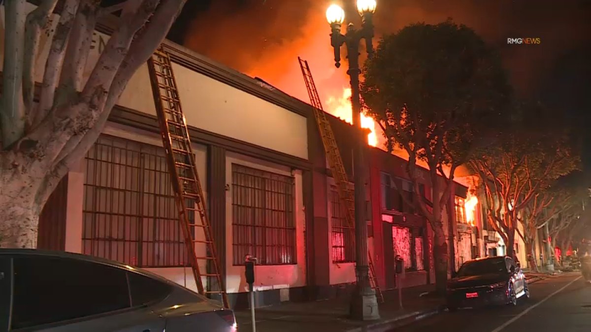 Firefighters knock down structure fire in downtown LA – NBC Los Angeles