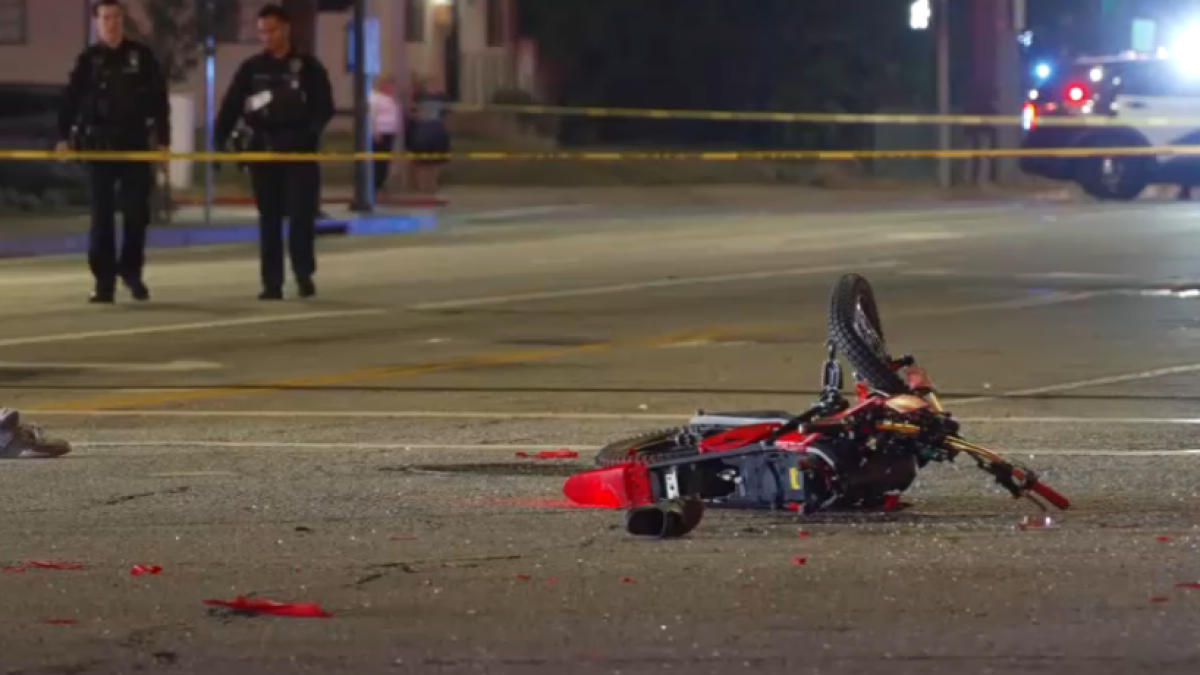 E-motorcycle rider killed in crash with Tesla at Burbank intersection – NBC Los Angeles