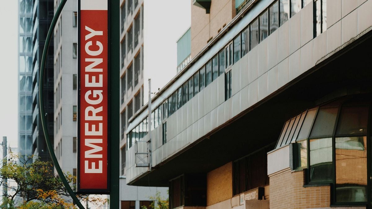 Report says 16 California hospitals at risk of closure