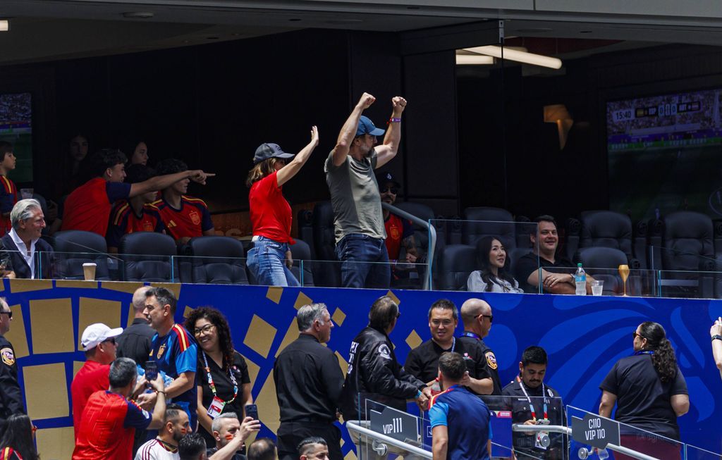 Penelope Cruz and Javier Bardem celebrated Spain's successes in their game against Austria.