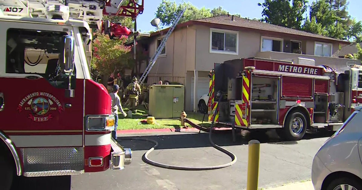 Fire spreads through Carmichael apartment building, leaving 1 injured and 8 displaced