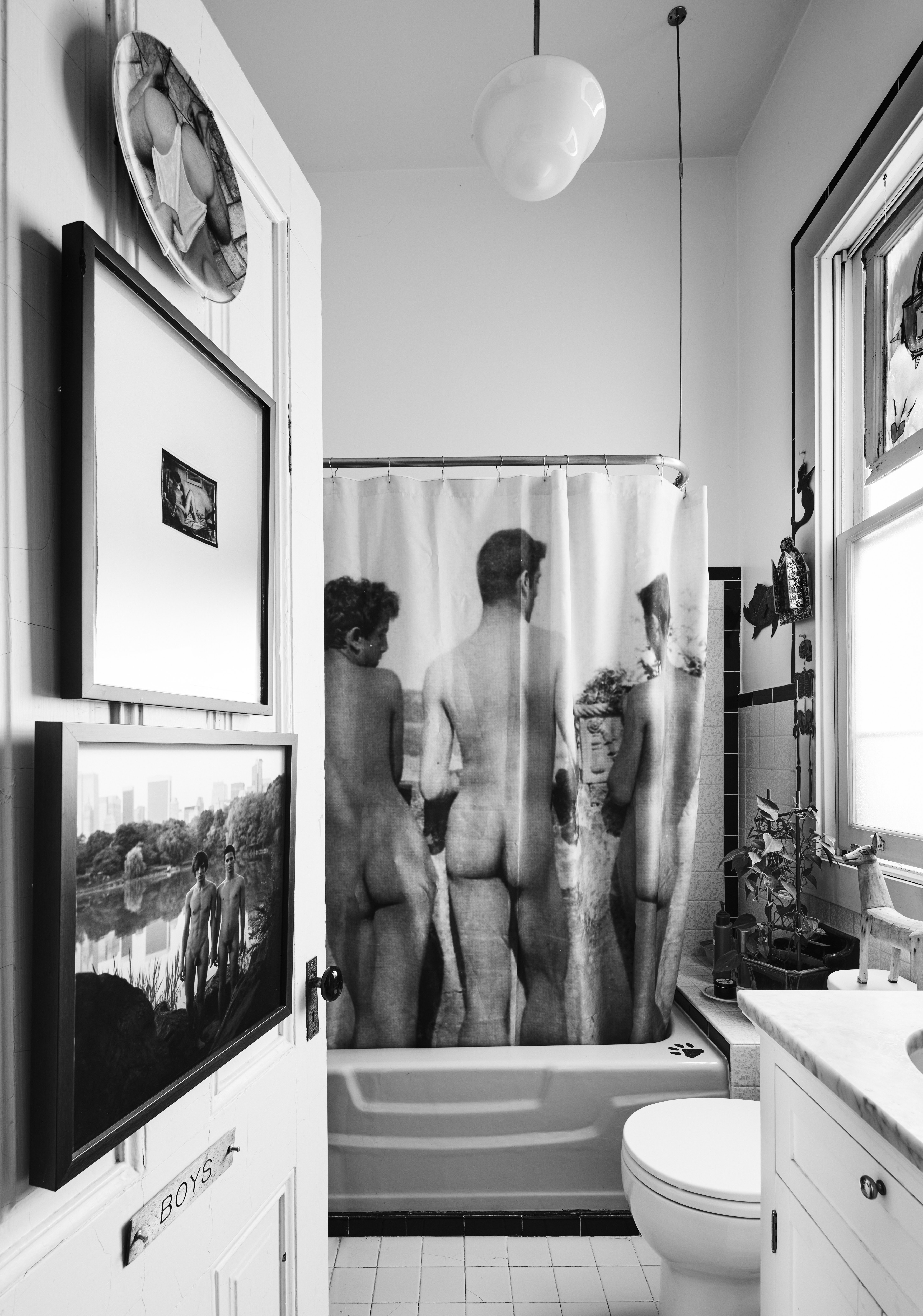 Ron Zuckerman San Francisco flat with a collection of nudes