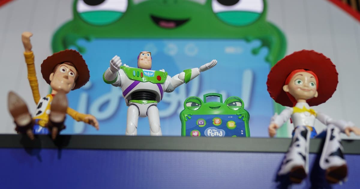 'Toy Story 5' screen time plot mirrors real struggle for parents, California psychologist says