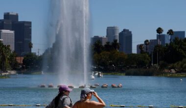 Southern California weather: Extreme heat, high surf to dominate over the weekend