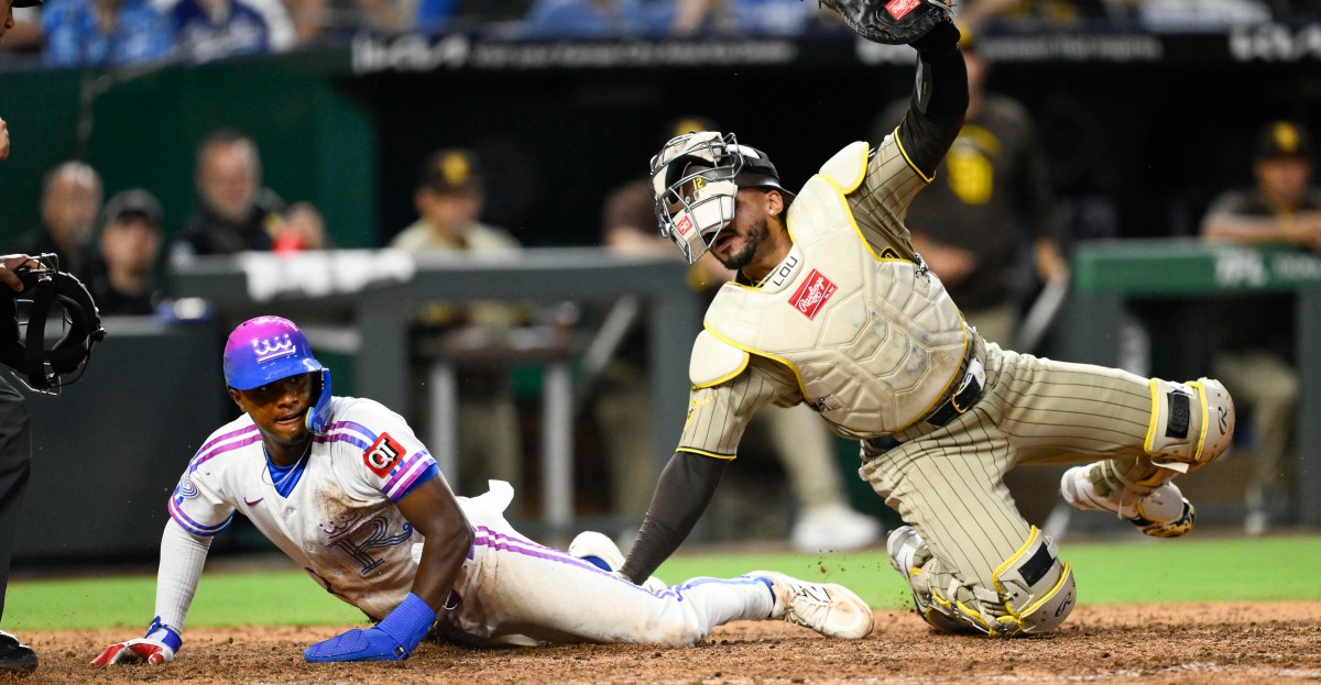 Padres walked off by Royals to start second half