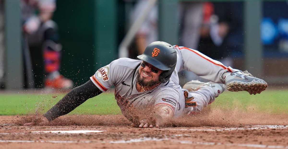 Giants lose to Royals 3-2 after failing to deploy bench