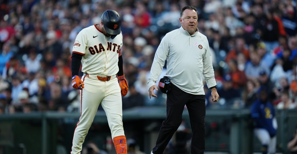 Giants Casey Schmitt has a torn meniscus, Osleivis Basabe called up
