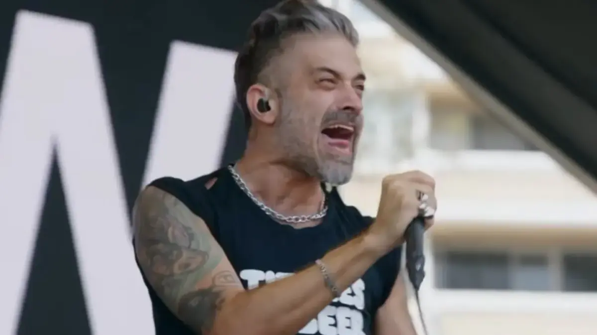 Watch Pro-Shot Footage Of Glassjaw's 2026 Long Beach, CA 'Vans Warped Tour' Set