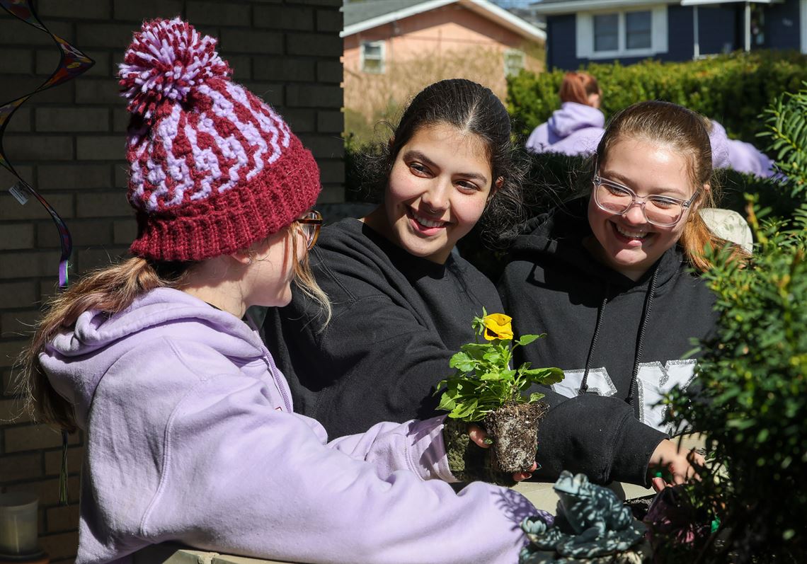 The Big Event gets PennWest students out of bed and helping California neighbors