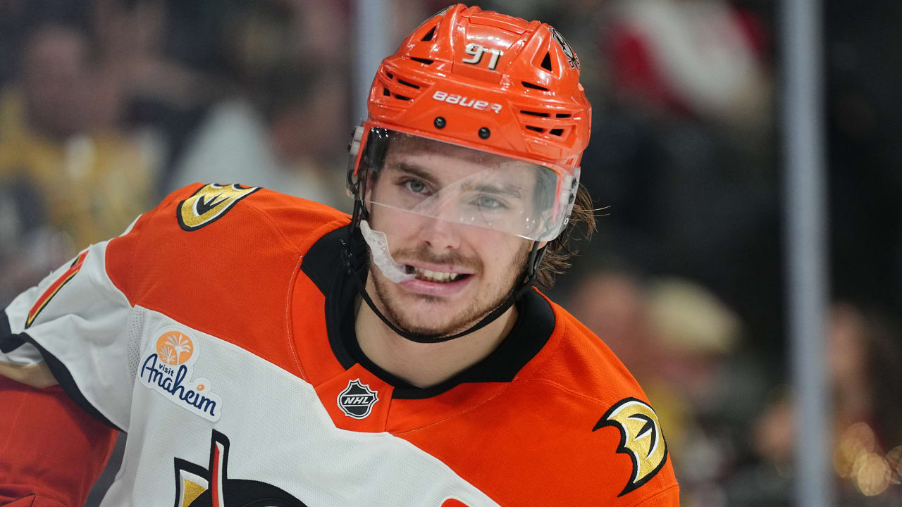 Carlsson gets offer sheet from Flyers; Ducks can match