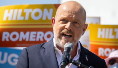 Republican Hilton tells Californians they can hate Trump but still vote for him in governor's race