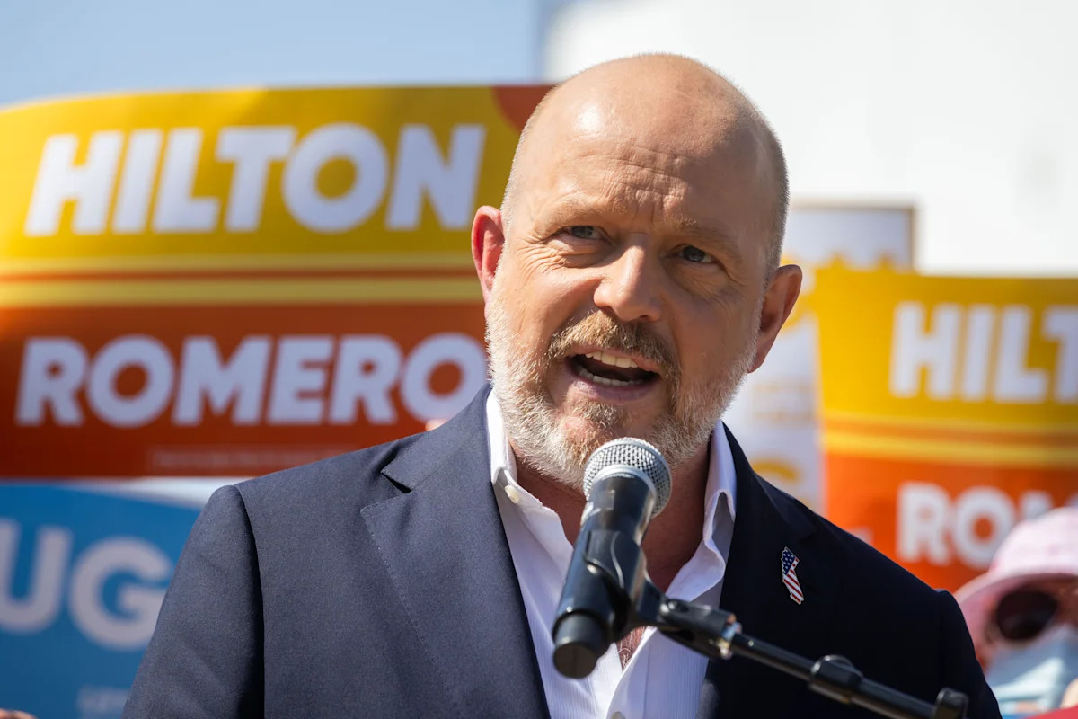 Republican Hilton tells Californians they can hate Trump but still vote for him in governor's race