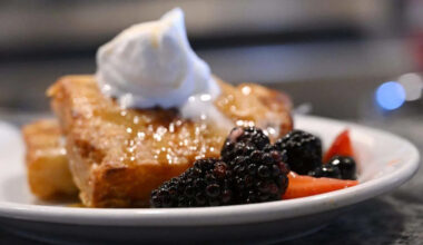 5 breakfast spots you’re missing out on in Fresno. There’s chile verde, baklava