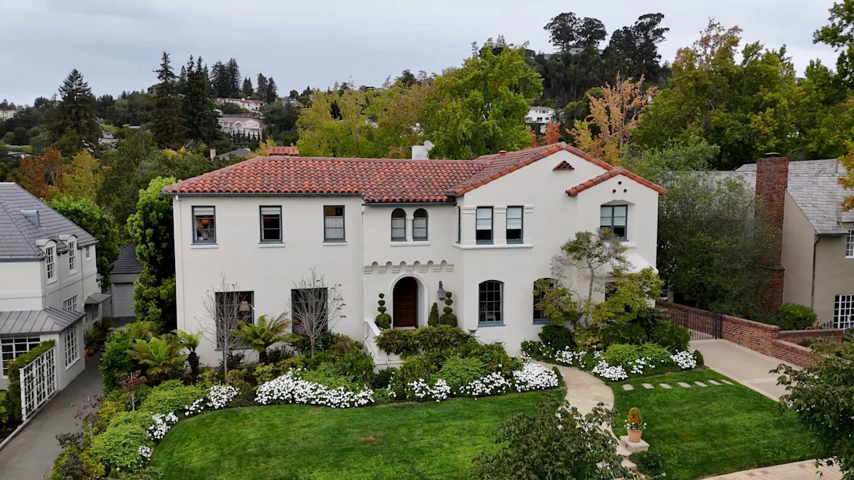 A Lush 1928 Historic Garden in Piedmont, California