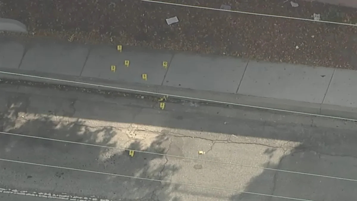 Off-duty officer fires shots at robbery suspects in Long Beach, police say