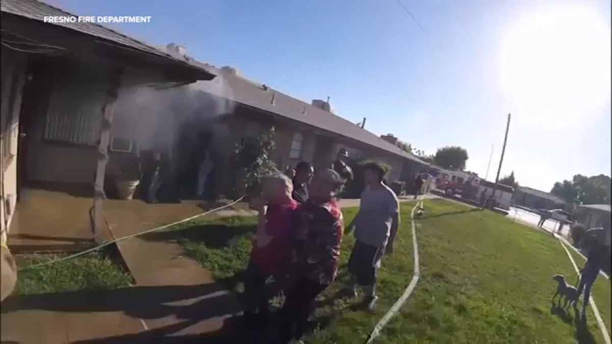 Man dies in central Fresno apartment fire that displaced 15 residents