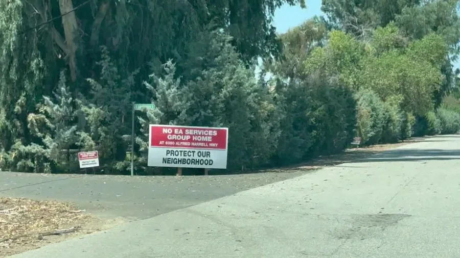 Residents in NE Bakersfield neighborhood push back against future home opening for underprivileged children