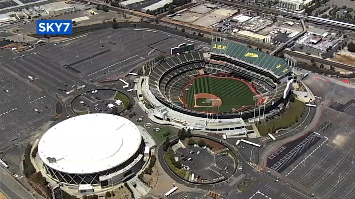 Oakland leaders vote to sell city's 50% ownership stake in Coliseum complex
