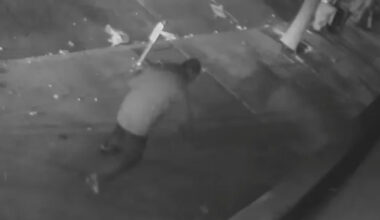 VIDEO: Rock-throwing man smashes window at San Francisco brunch restaurant