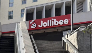 Jollibee storefront at 934 Market St. in San Francisco. The location takes over a former Payless shoe store. (KRON4 Photo)