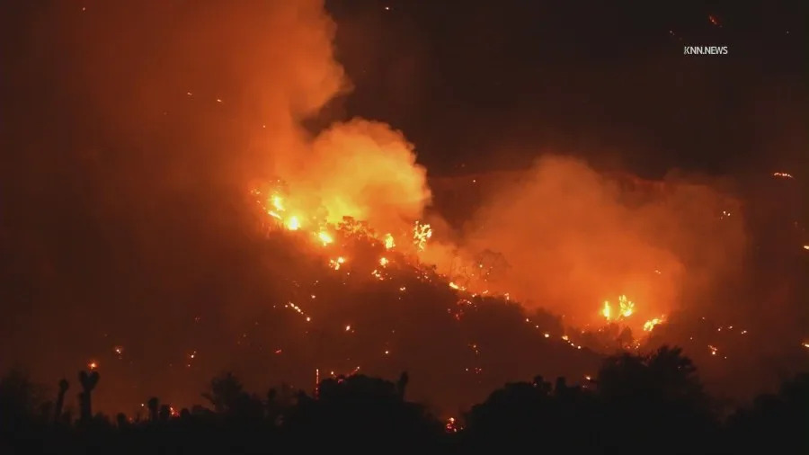 The Summit Fire burns in northern Los Angeles County. July 2026. (KNN)