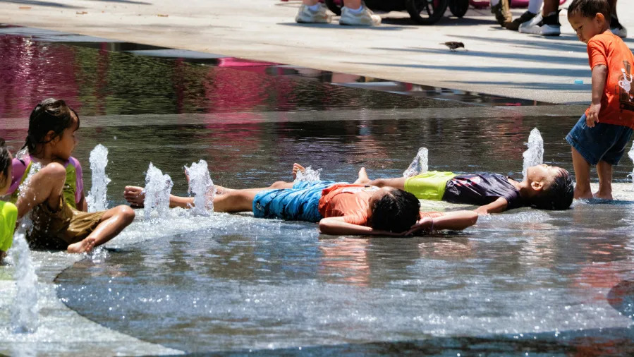 Southern California hits hottest day of its extreme heat warning