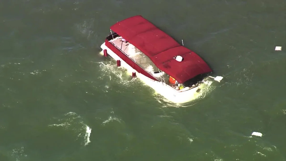 San Francisco police find wreckage of sunken boat near Alcatraz Island