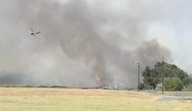Fire burns dozens of acres near Sacramento International Airport