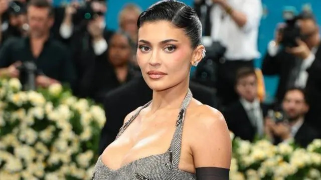 Kylie Jenner Is Still Struggling to Sell Her Los Angeles Mansion — Report