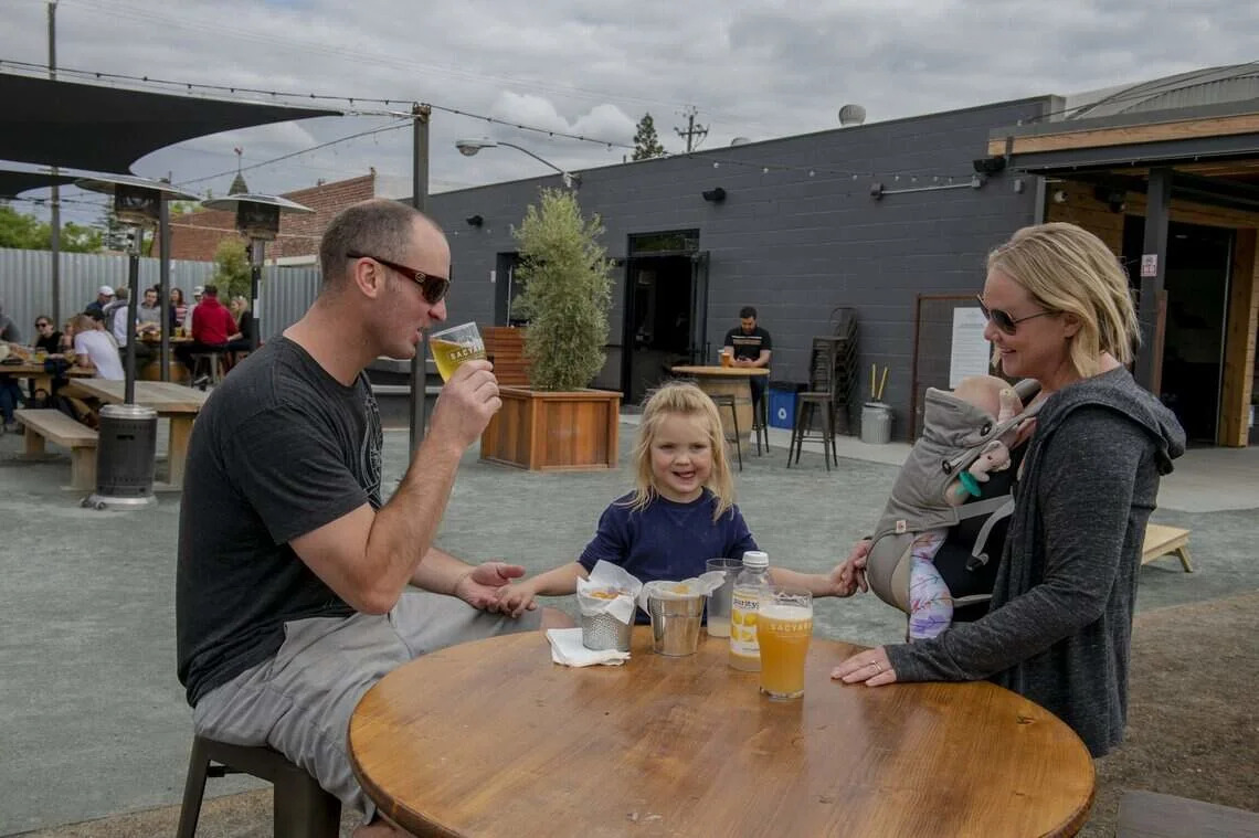 Where can kids eat free this summer? Deals at 5 Sacramento-area restaurant chains