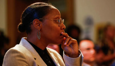 Oakland City Council member assaulted, robbed by acquaintance
