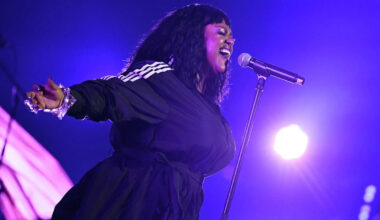 Neo-soul star Jill Scott plots Bay Area concerts at Oakland's Paramount
