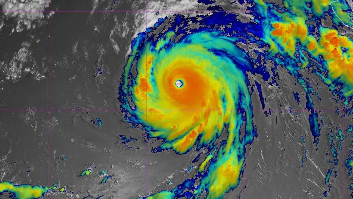 Category 5 Hurricane Genevieve Hurls Life-Threatening Surf at Southern California