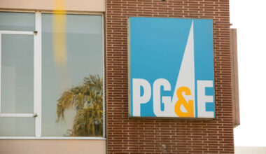 San Francisco clears a key hurdle in bid to take over PG&E's electric grid