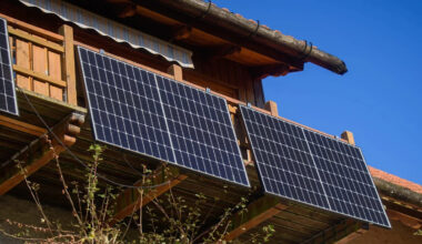 California bill backs plug-in solar as PG&E rates soar, and renters could save on power