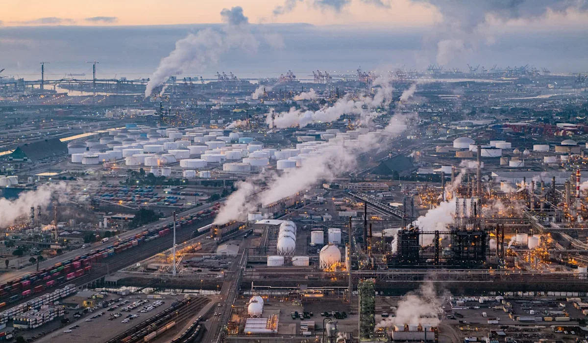 California lawsuit targets carbon market change that could give polluters 118 million allowances