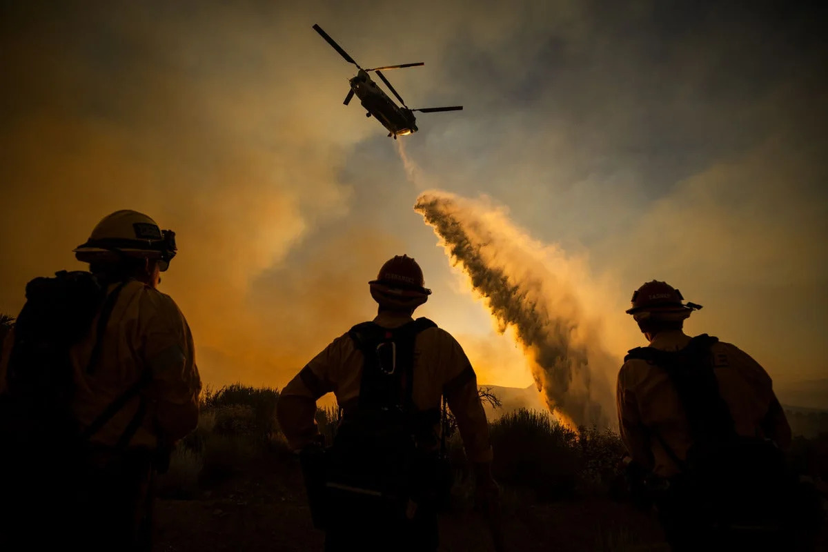 Rapidly growing wildfire in Los Angeles County prompts evacuations