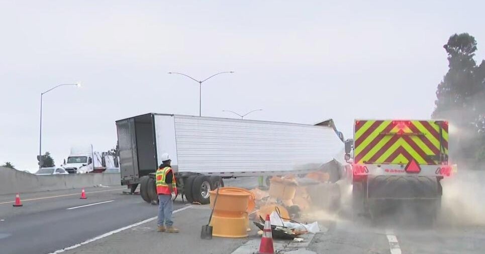 i-238-san-leandro-big-rig-072426-01.jpg
