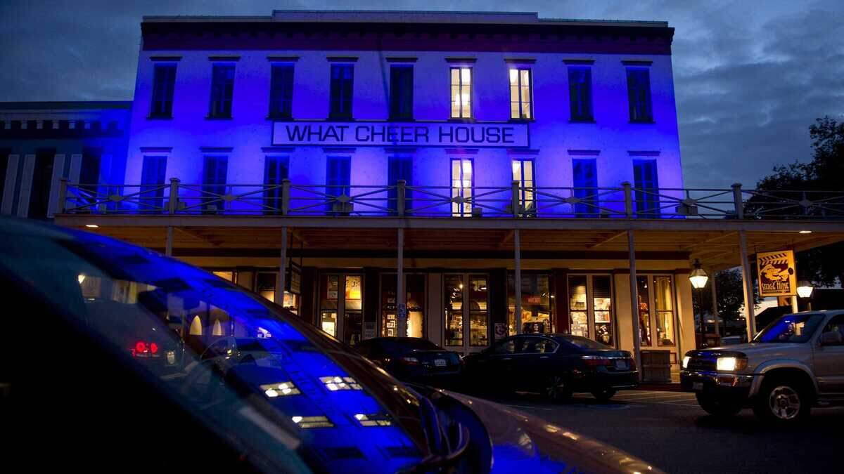 The What Cheer House is illuminated at night in Old Sacramento. Police will restrict vehicle access to the historic district after 10 p.m. on weekends under a new plan aimed at improving safety. The What Cheer House is illuminated at night in Old Sacramento. Police will restrict vehicle access to the historic district after 10 p.m. on weekends under a new plan aimed at improving safety.