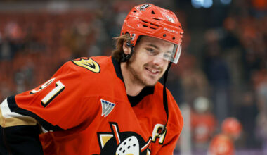 Carlsson thrilled to have Ducks match offer sheet from Flyers