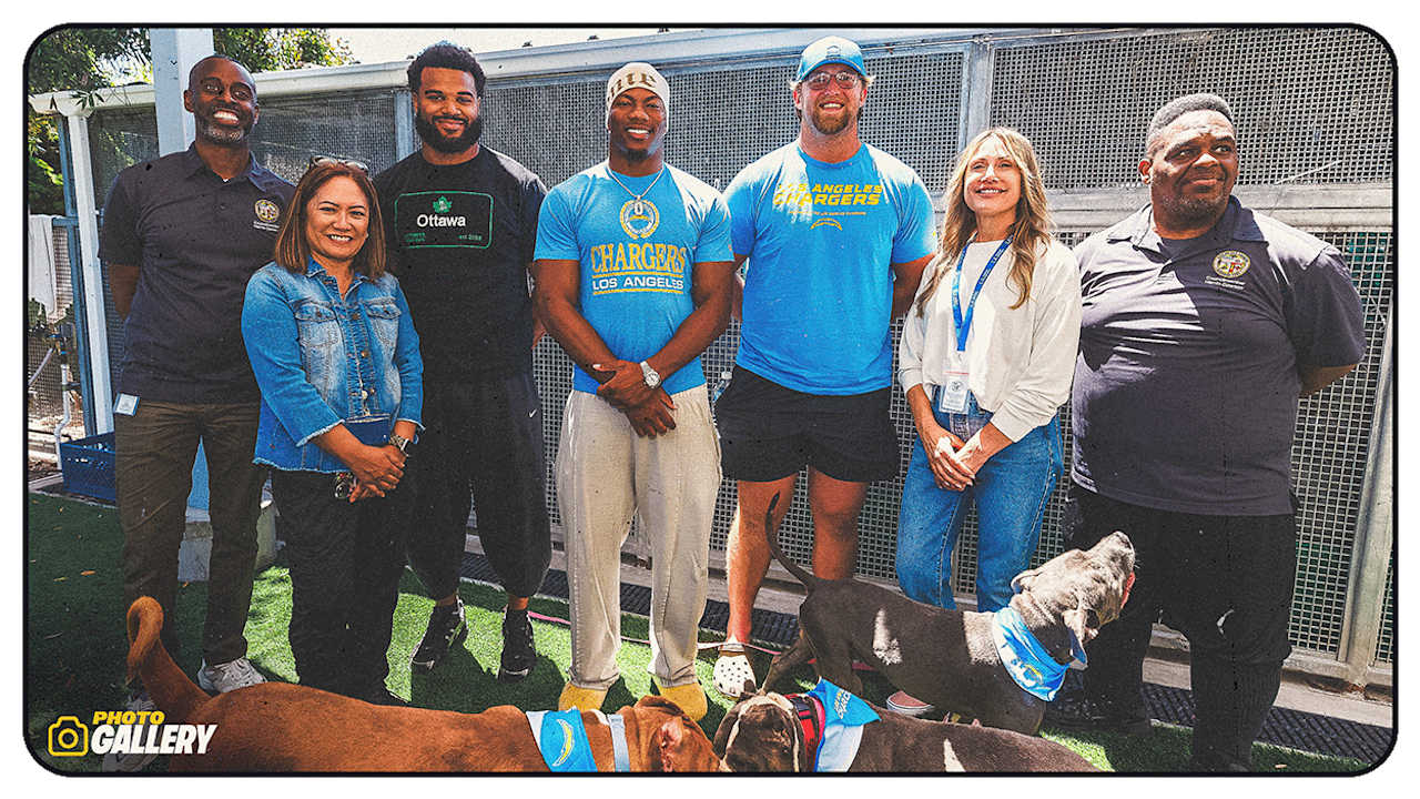 Photos: Chargers Host Summer Pet Adoption at South LA Animal Shelter