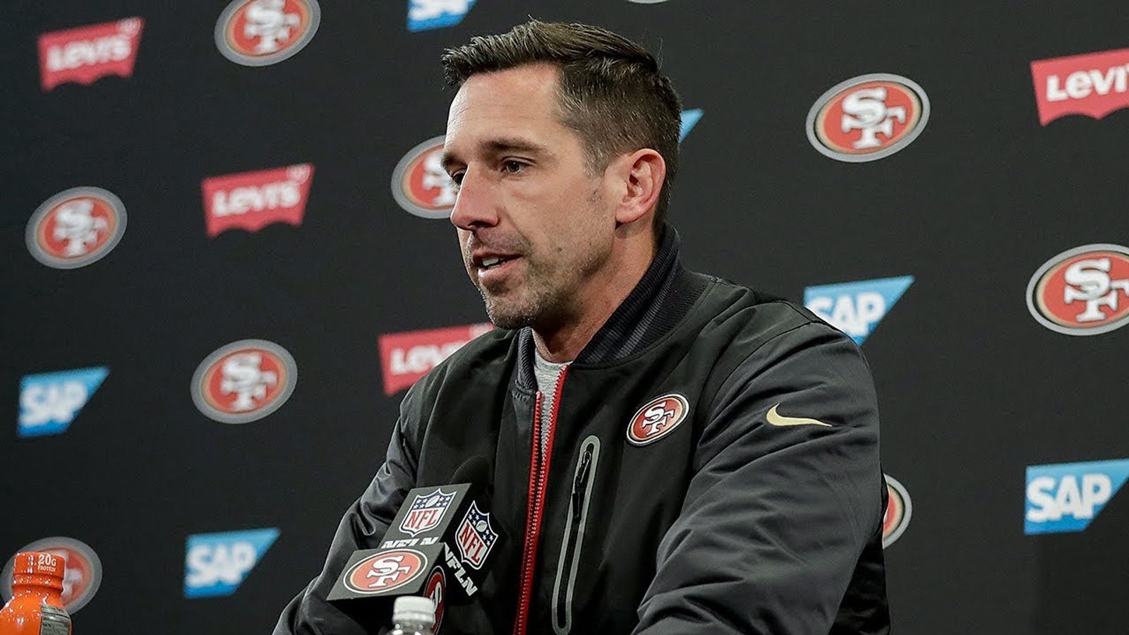 49ers Head Coach Kyle Shanahan injured, limited at start of training camp after car accident